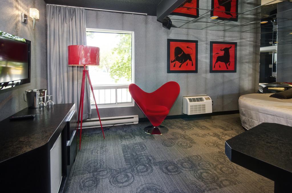 Motel Labarre Longueuil Buitenkant foto