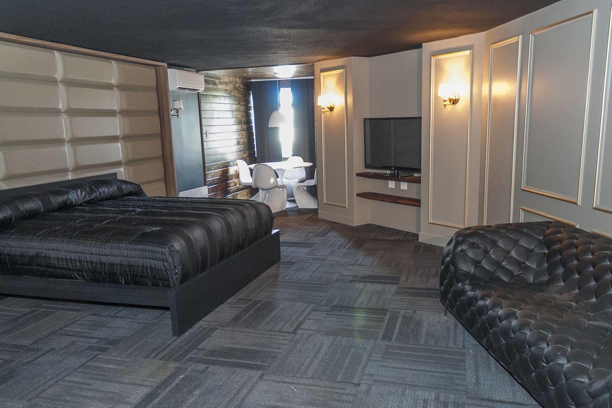 Motel Labarre Longueuil Buitenkant foto