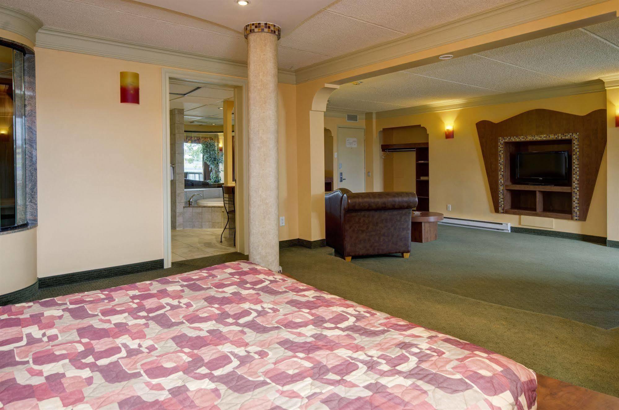 Motel Labarre Longueuil Buitenkant foto